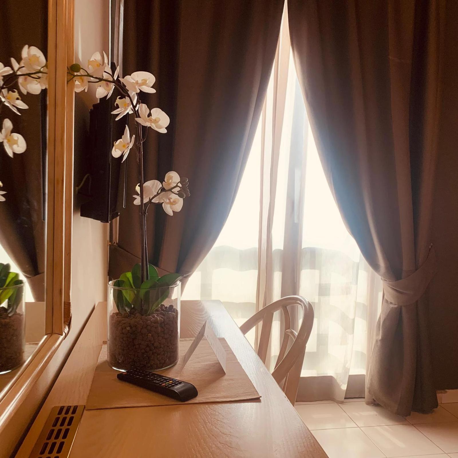River Park Hotel أَميليا المظهر الخارجي الصورة
